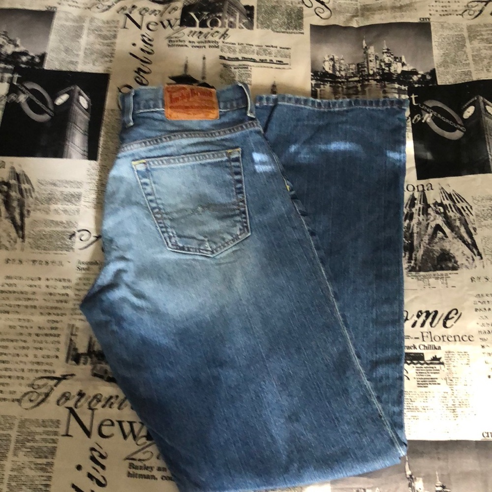 Lucky Jeans